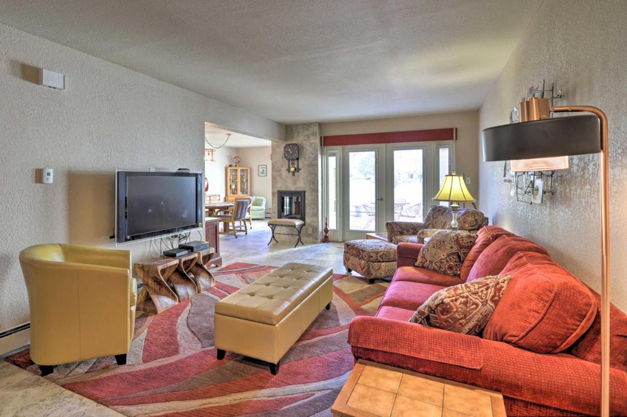 Grand Junction Golf Course Condo With Balconies Exterior photo